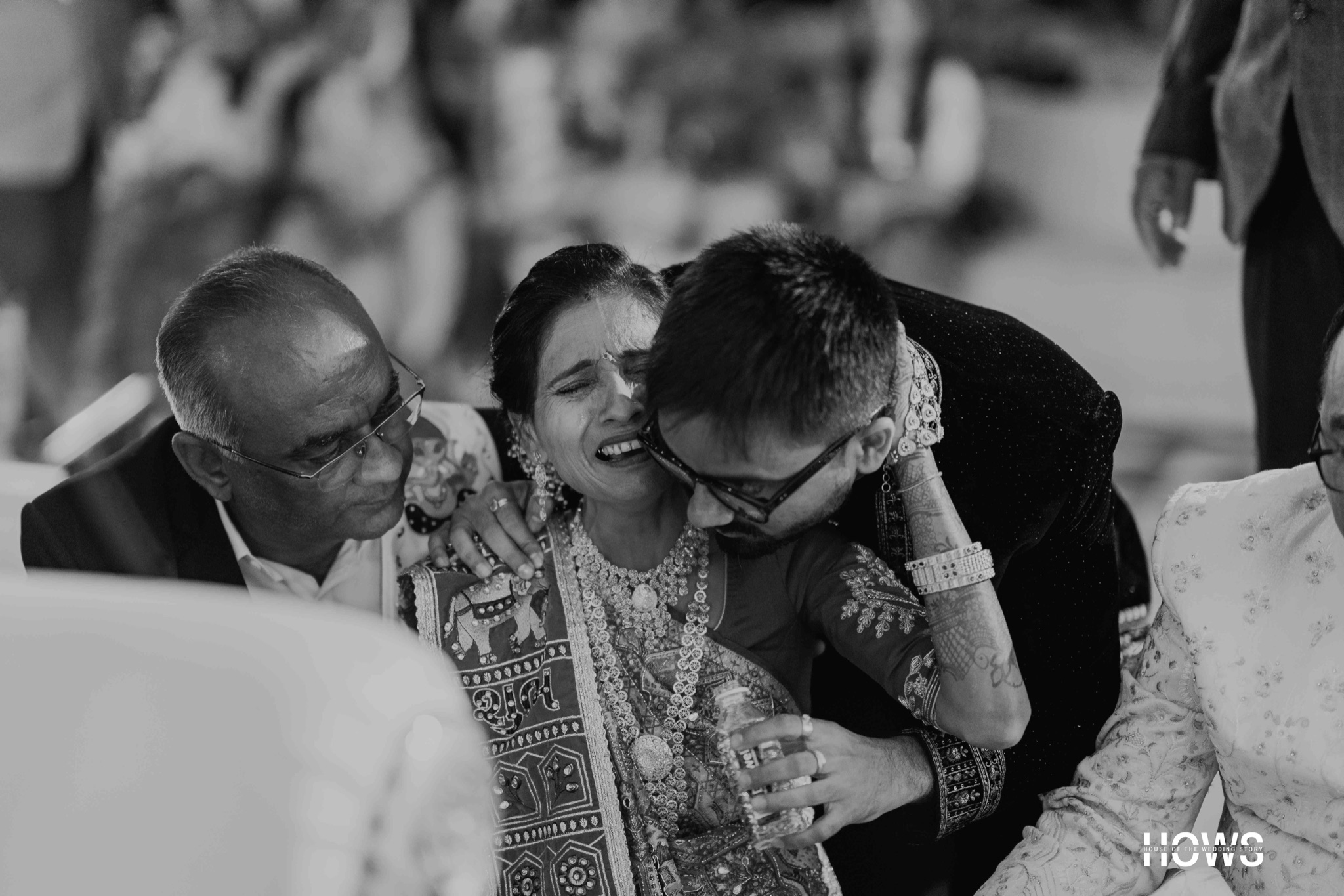 Black and white wedding photograph by House Of The Wedding Stories — photo 14