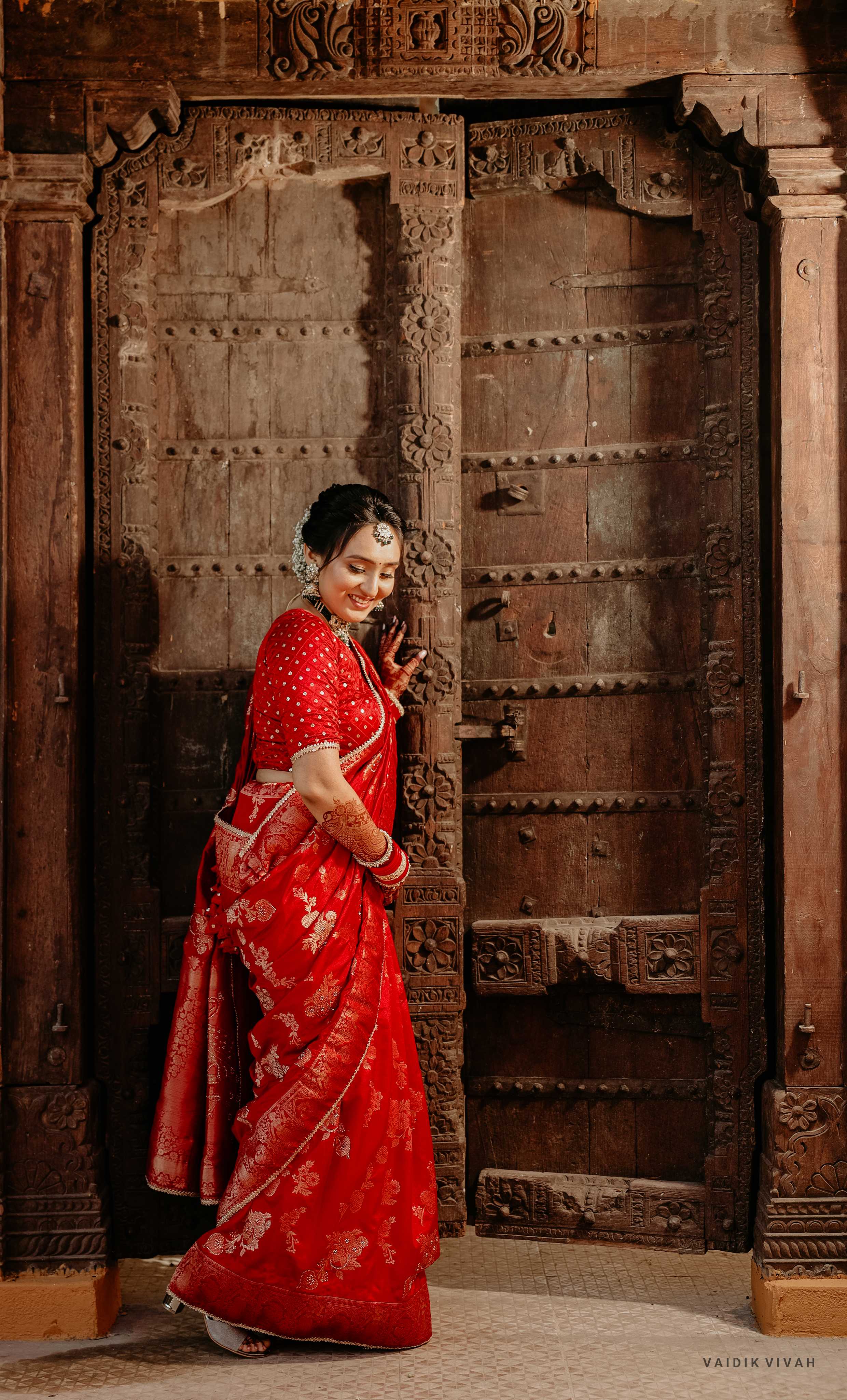 Couple portrait by House Of The Wedding Stories — photo 6