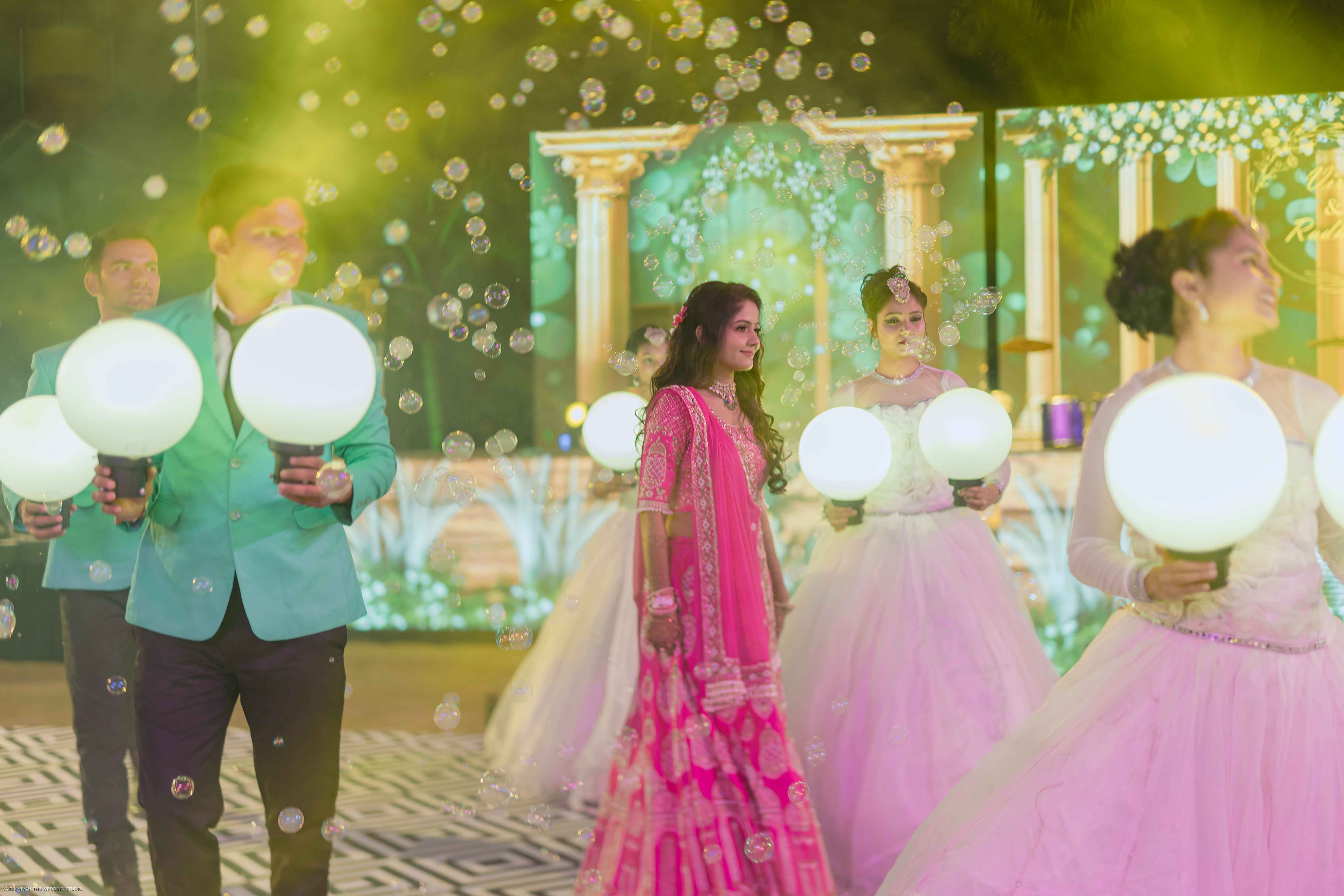 Viraj & Radhika — wedding photograph